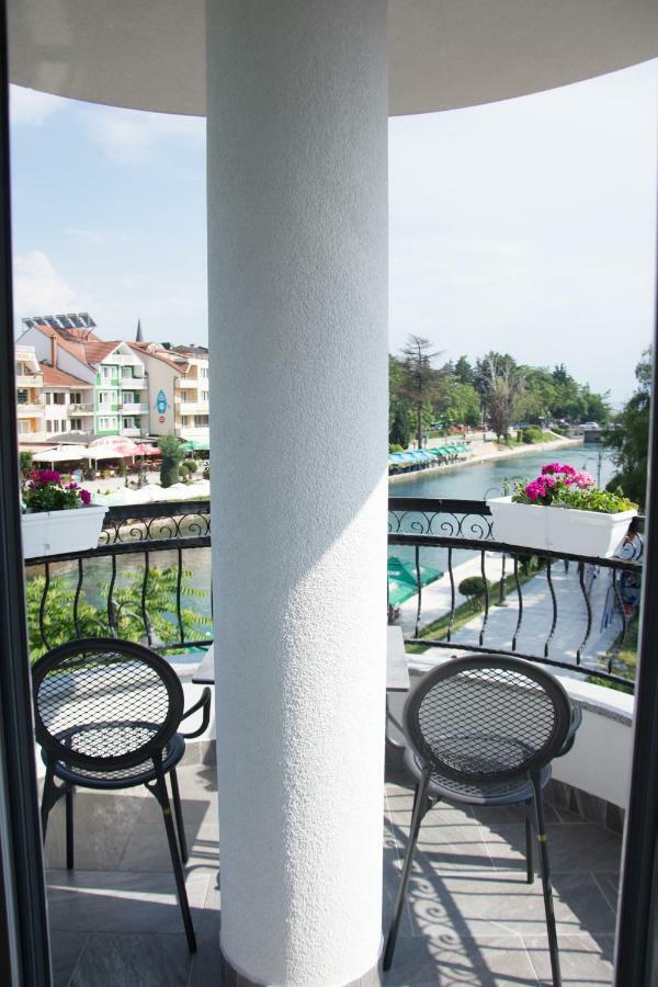 Seasons Hotel Струга Екстериор снимка