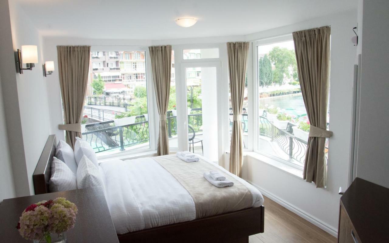 Seasons Hotel Струга Екстериор снимка