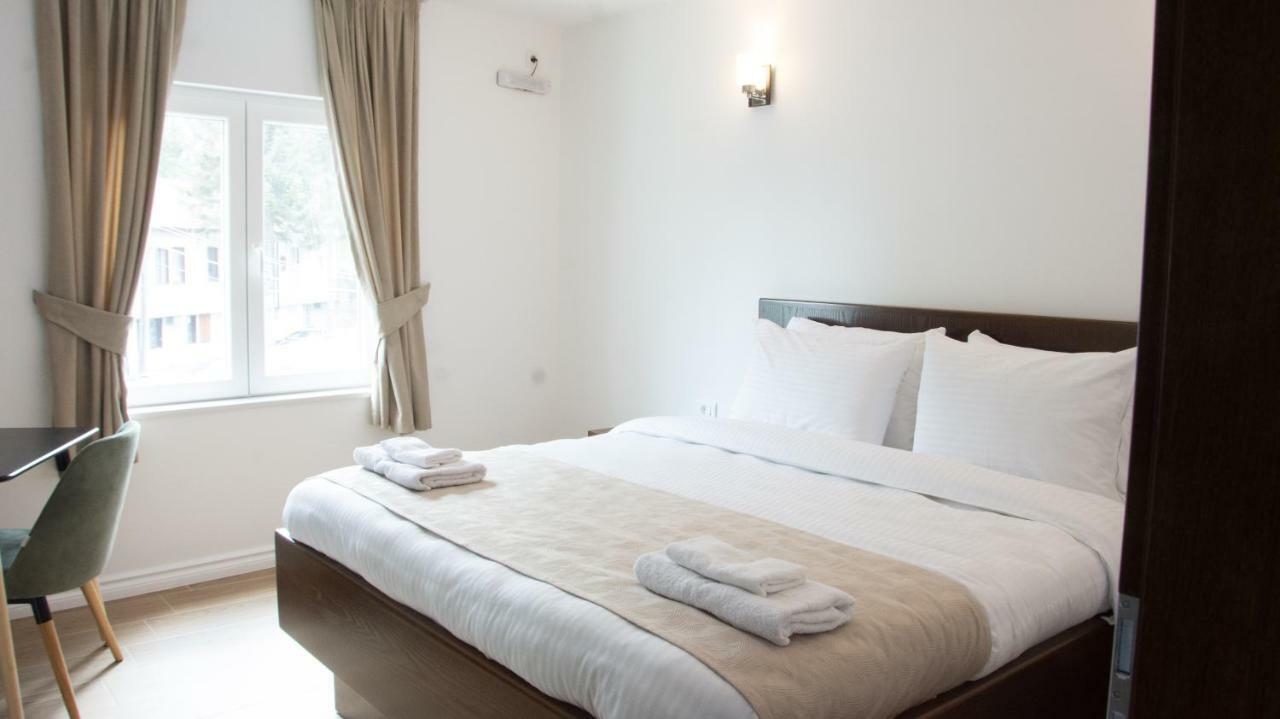 Seasons Hotel Струга Екстериор снимка