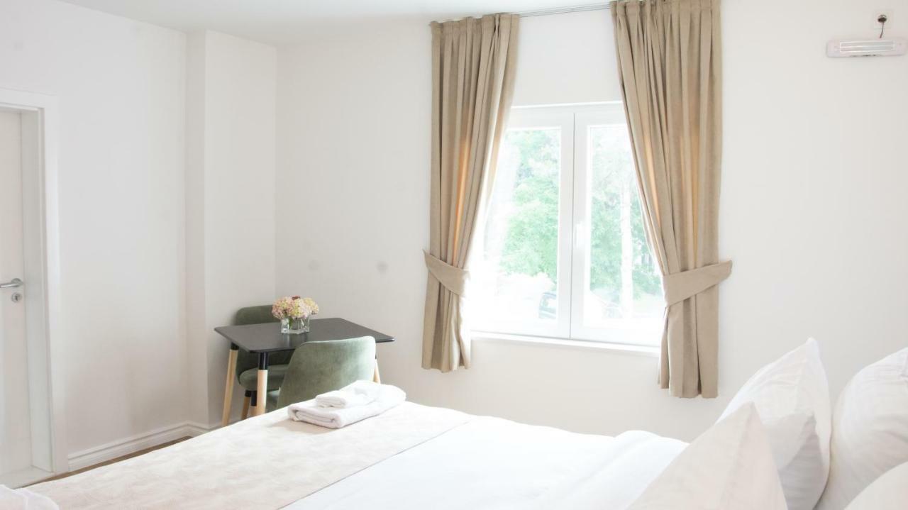 Seasons Hotel Струга Екстериор снимка
